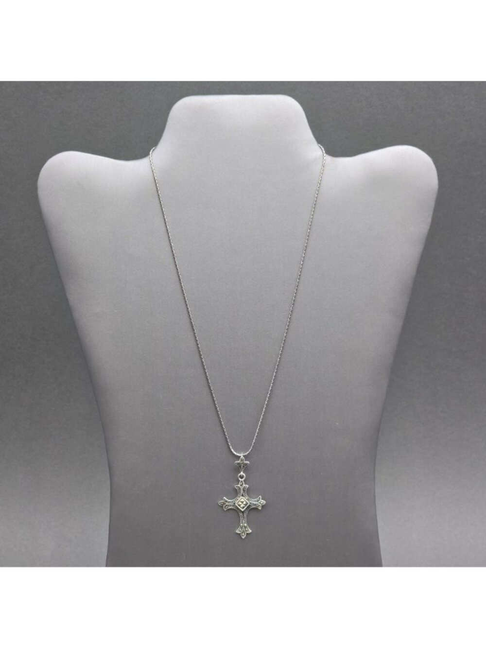 Vintage Sterling Silver Marcasite Cross Pendant Necklace Statement Gothic Style - Picture 12 of 12